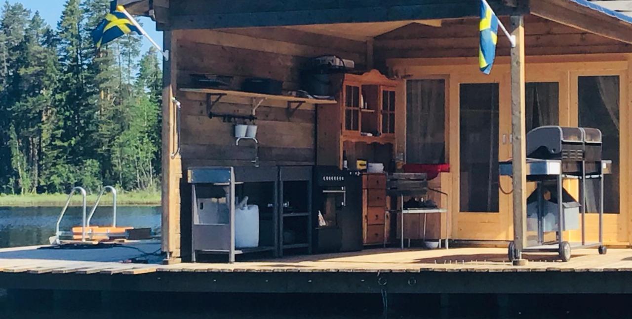 Rustika Strandstugor Utanfoer Raettvik エクステリア 写真