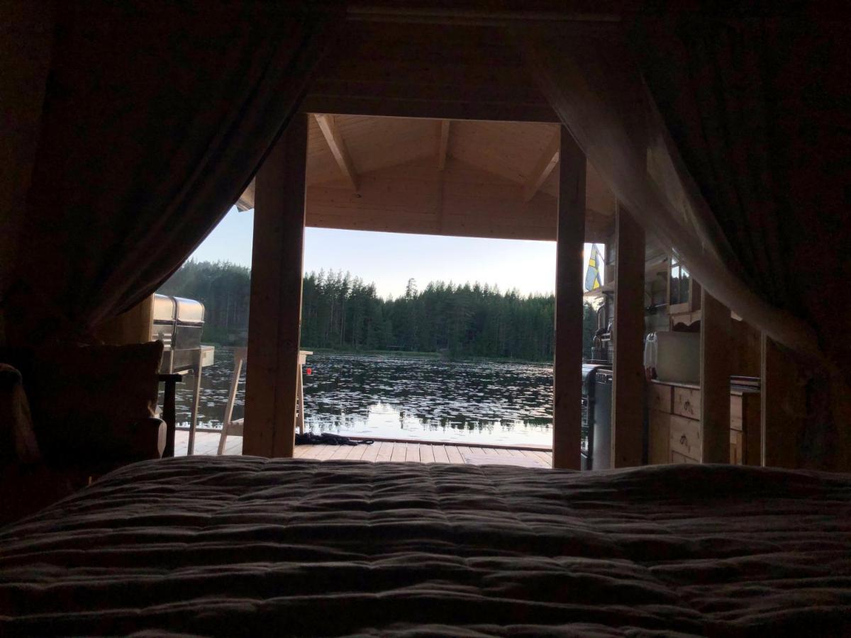 Rustika Strandstugor Utanfoer Raettvik エクステリア 写真