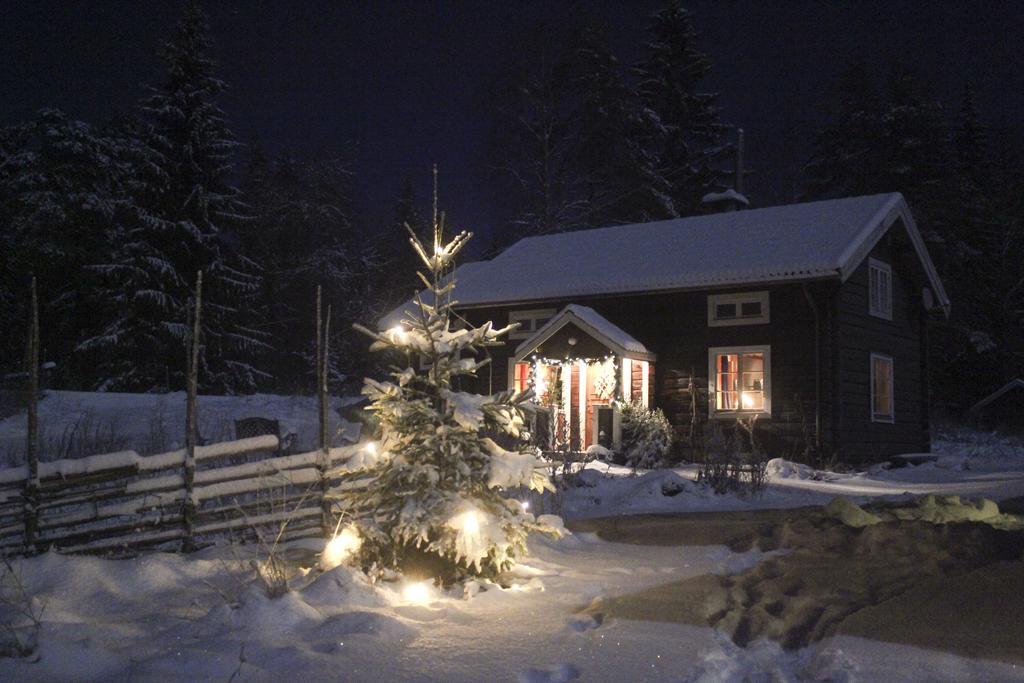 Rustika Strandstugor Utanfoer Raettvik エクステリア 写真